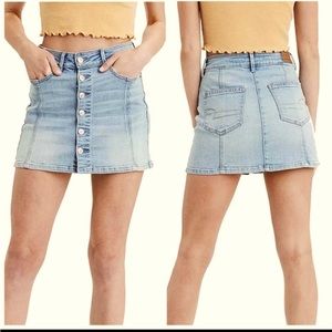 American Eagle Women’s Super Stretch High Rise A-Line Button Up Denim Skirt